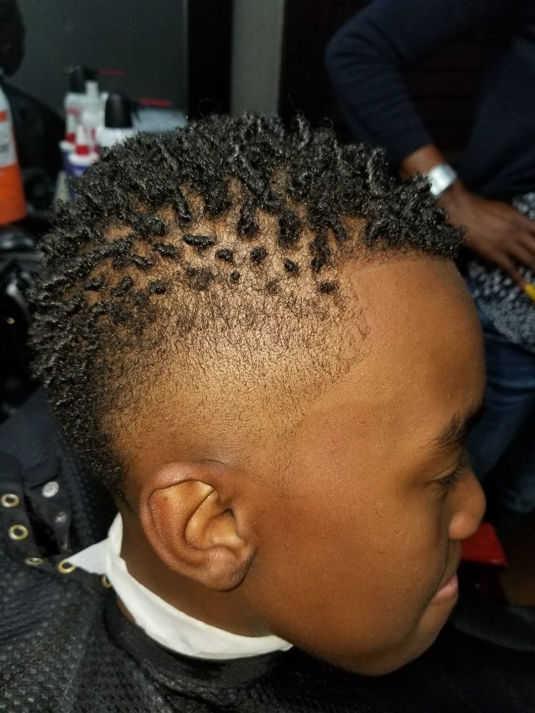 The Ultimate Craftsman Barbershop Logo