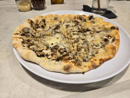 Airport Varasano’s Pizzeria by null