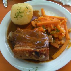 Kulinarisches Weinfest - Schäuferla