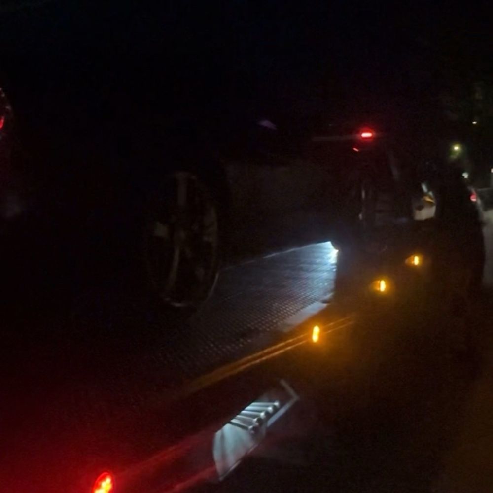 ON FLATBED AFTER DEALERSHIP DAY. ON FLATBED AFTER DEALERSHIP DAY.