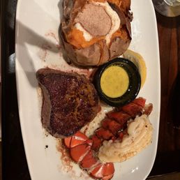 6oz. Flo's Filet with 4oz. Lobster Tail