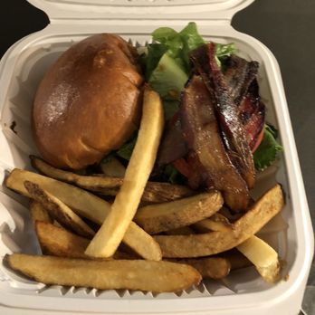 Archer Hotel Burlington - burger - Hotels Near Me - Burlington, Massachusetts Archer Hotel Burlington - burger - Hotels Near Me - Burlington, Massachusetts