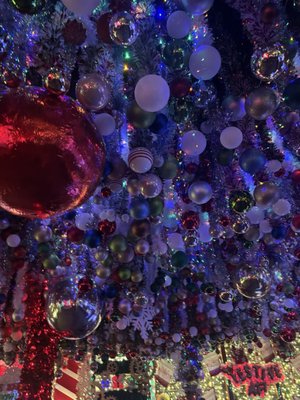 Frosty's Christmas Bar - Los Angeles by null