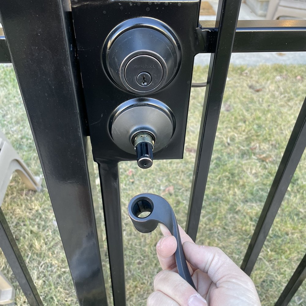 My Garage And Gates - Door handle came off pretty quickly - Garage Door Services Near Me - Cypress, Texas My Garage And Gates - Door handle came off pretty quickly - Garage Door Services Near Me - Cypress, Texas