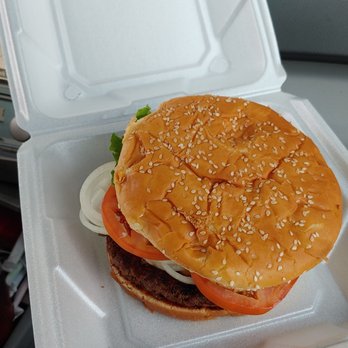 Fast Eddy's - The Eddie Burger is HUGE!! - Burgers Near Me - Walla Walla, Washington