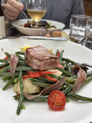 Restaurant Bagatelle Bistro Apportez votre vin by null