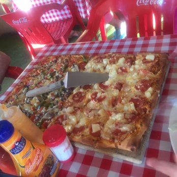 Pizzeria Tecolotlan - This is the large good for four! - Pizza Near Me - Tecolotlán, JAL Pizzeria Tecolotlan - This is the large good for four! - Pizza Near Me - Tecolotlán, JAL