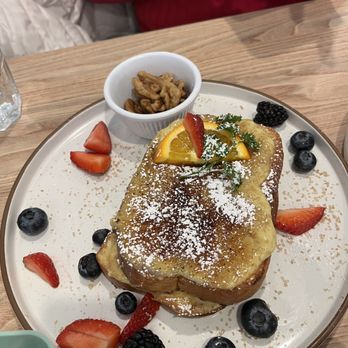 Taste & Glory - Creame Brulee French Toast - Breakfast & Brunch Near Me - San Mateo, California