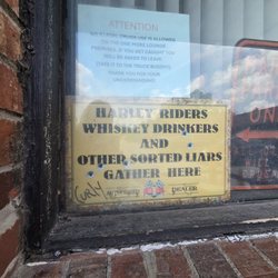 One More Lounge - Sign at door. CASH ONLY HERE