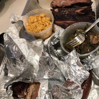 Hoodoo Brown BBQ - 45 min wait for them to pack bbq into aluminum foil and into a tray. - Barbeque Near Me - Ridgefield, Connecticut