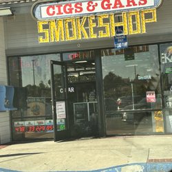 Cig’s & Gar’s - Shit Hole