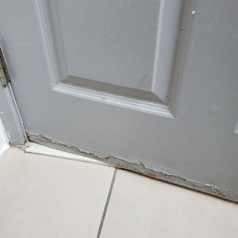 Courtyard by Marriott Santa Fe - Water damage on bathroom door. - Hotels Near Me - Santa Fe, New Mexico Courtyard by Marriott Santa Fe - Water damage on bathroom door. - Hotels Near Me - Santa Fe, New Mexico
