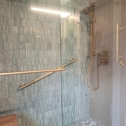 Mid Wisconsin Glass & Mirror - Mid Wisconsin Glass & Mirror Installed Shower Doors