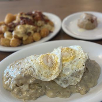 Maple Street Biscuit Company - Eggs-treme B&G Loaded Tots Iced Cinnamon Biscuit - Breakfast & Brunch Near Me - Mason, Ohio Maple Street Biscuit Company - Eggs-treme B&G Loaded Tots Iced Cinnamon Biscuit - Breakfast & Brunch Near Me - Mason, Ohio