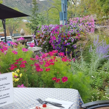 Michel's Corner - Apple cinnamon crepe in Michel' garden - Creperies Near Me - Durango, Colorado