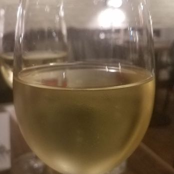 Juliana's - Pinot grigio - Pizza Near Me - Brooklyn, New York Juliana's - Pinot grigio - Pizza Near Me - Brooklyn, New York
