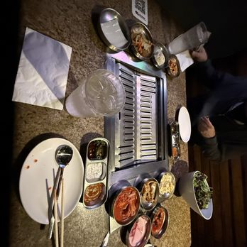 Oo-Kook Korean BBQ - Initial set up very good at changing the grill - Korean Near Me - Los Angeles, California