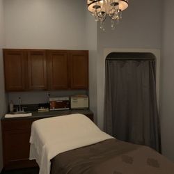 La Pomponnee - Spa treatment room