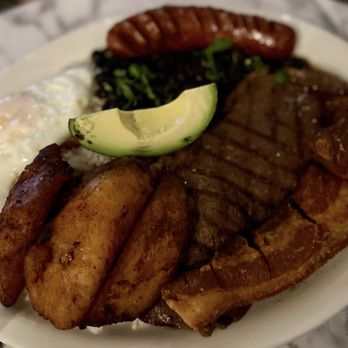 Tozton - Bandeja Paisa - Peruvian Near Me - Astoria, New York Tozton - Bandeja Paisa - Peruvian Near Me - Astoria, New York