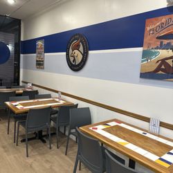 C R Chicks - Village Commons - Dine in