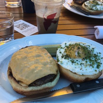 Au Cheval - Single Cheeseburger - Bars Near Me - Chicago, Illinois Au Cheval - Single Cheeseburger - Bars Near Me - Chicago, Illinois