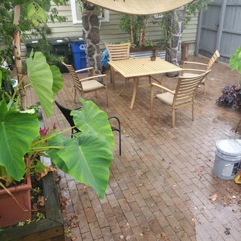 Summer House - Nice separate lounge area I think shared between Cottages D & C - Vacation Rentals Near Me - Highlands, New Jersey