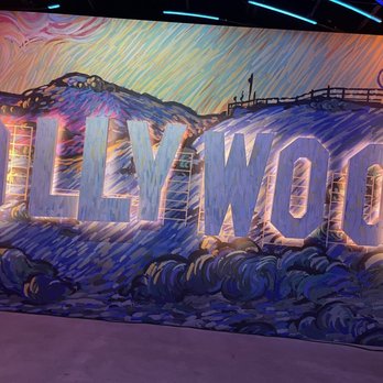 Immersive Van Gogh Exhibit - Hollywood - Art Museums Near Me - Los Angeles, California