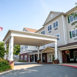 RoseWood Village Assisted Living & Memory Care - Hollymead - RoseWood Village at Greenbrier