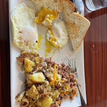 London Cafe - Corn beef hash - Breakfast & Brunch Near Me - Houston, Texas London Cafe - Corn beef hash - Breakfast & Brunch Near Me - Houston, Texas
