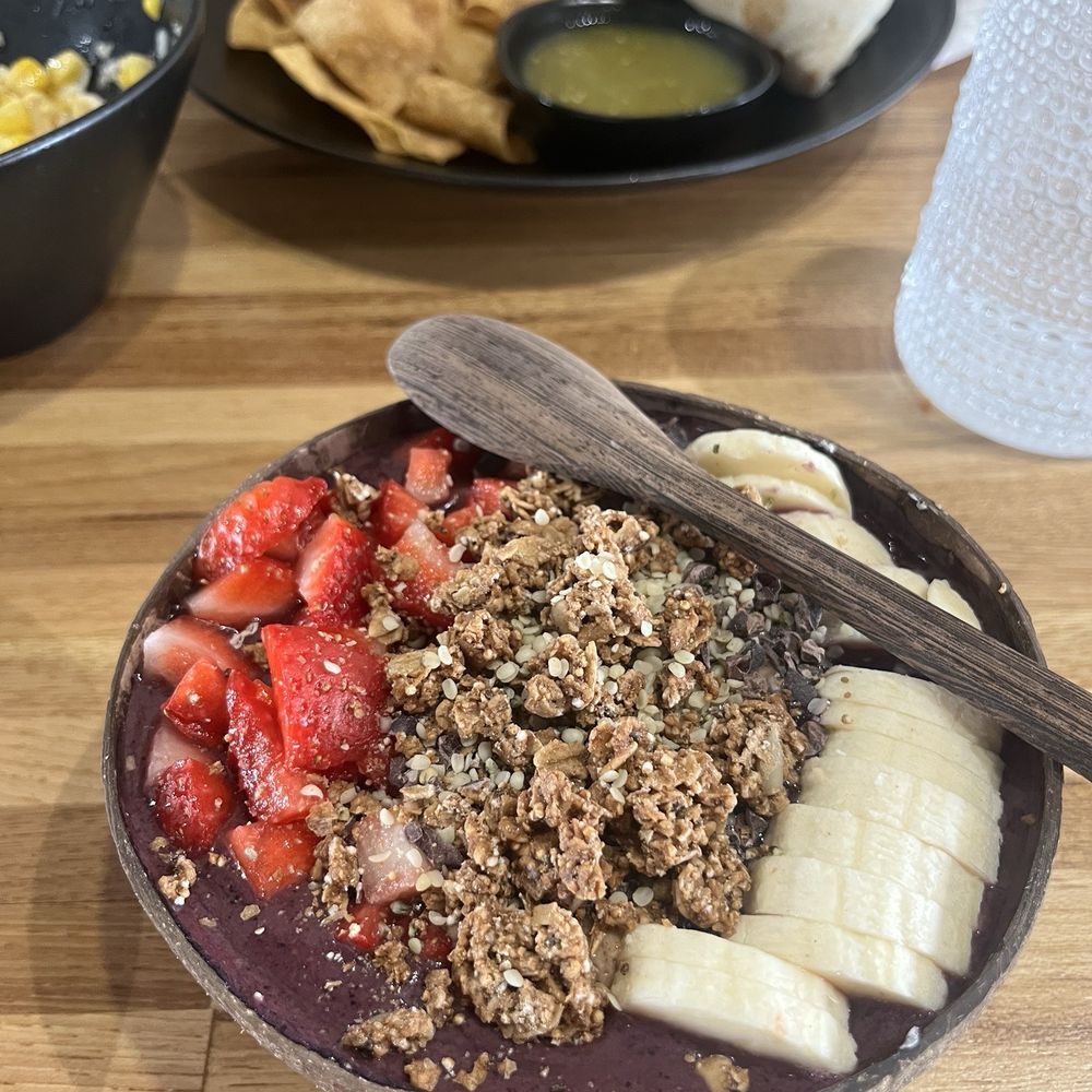 Abuelita Coco - Açai bowl - Vegan Near Me - Oak Lawn, Illinois