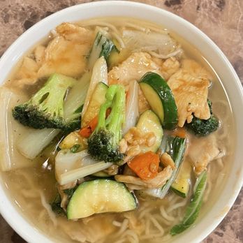 The Jade Restaurant - Chicken noodle soup - Chinese Near Me - Visalia, California The Jade Restaurant - Chicken noodle soup - Chinese Near Me - Visalia, California