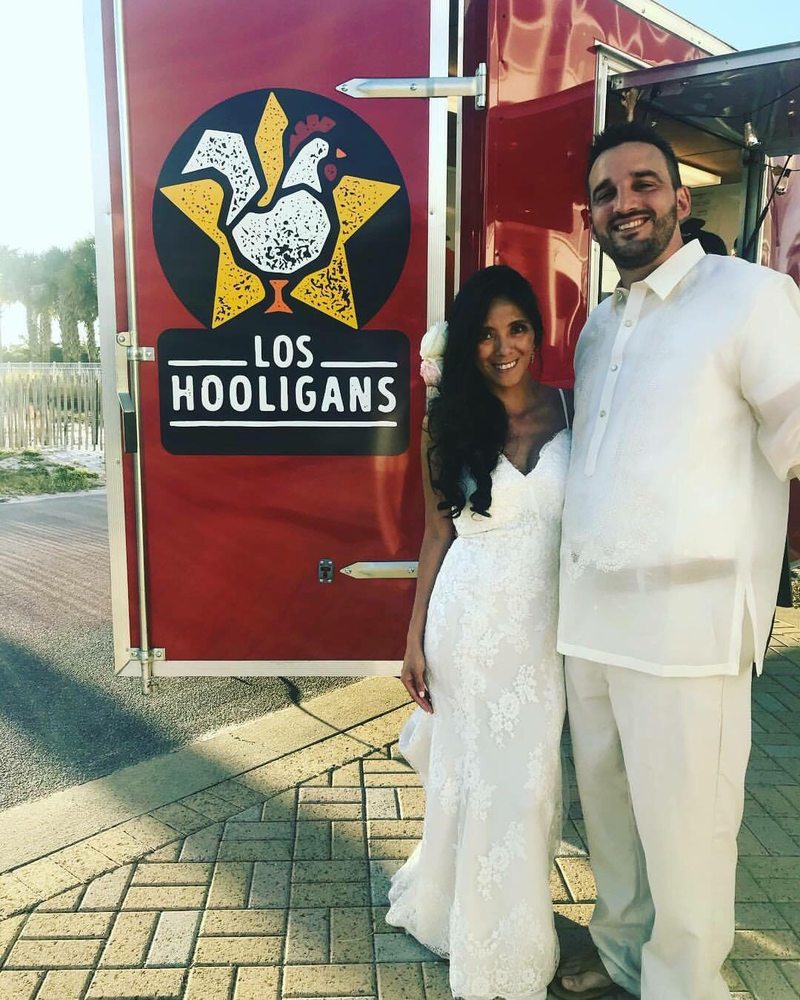 Los Hooligans Tacos