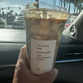 Da Vien Coffee - Banana iced latte with oatmilk - Coffee & Tea Near Me - Gardena, California Da Vien Coffee - Banana iced latte with oatmilk - Coffee & Tea Near Me - Gardena, California