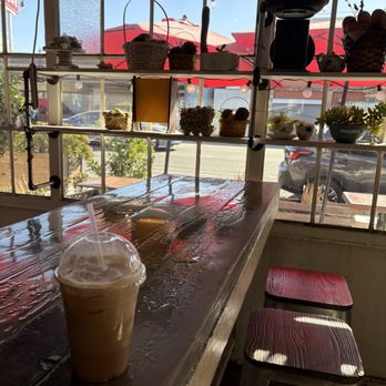 Roji Bakery - Iced vanilla latte with almond milk - Bakeries Near Me - Los Angeles, California Roji Bakery - Iced vanilla latte with almond milk - Bakeries Near Me - Los Angeles, California