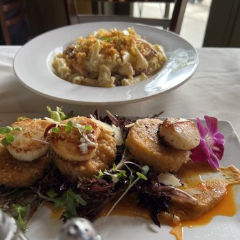 Alchemy - Scallops and Crab Mac-n-Cheese dishes - New American Near Me - Murphys, California