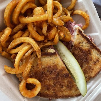 Honolua Store - Reuben with curly fries - Coffee & Tea Near Me - Lahaina, Hawaii Honolua Store - Reuben with curly fries - Coffee & Tea Near Me - Lahaina, Hawaii