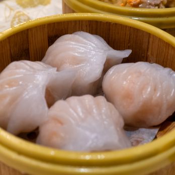 Royal Dim Sum - Ha Gow (Shrimp Dumpling) 蝦餃: $6.95; $7.57 with tax. Pasty texture. - Dim Sum Near Me - Westbury, New York