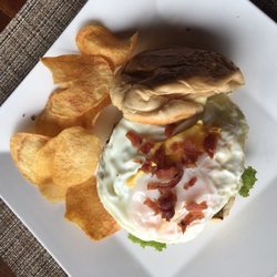 Qi Palawan - Burger