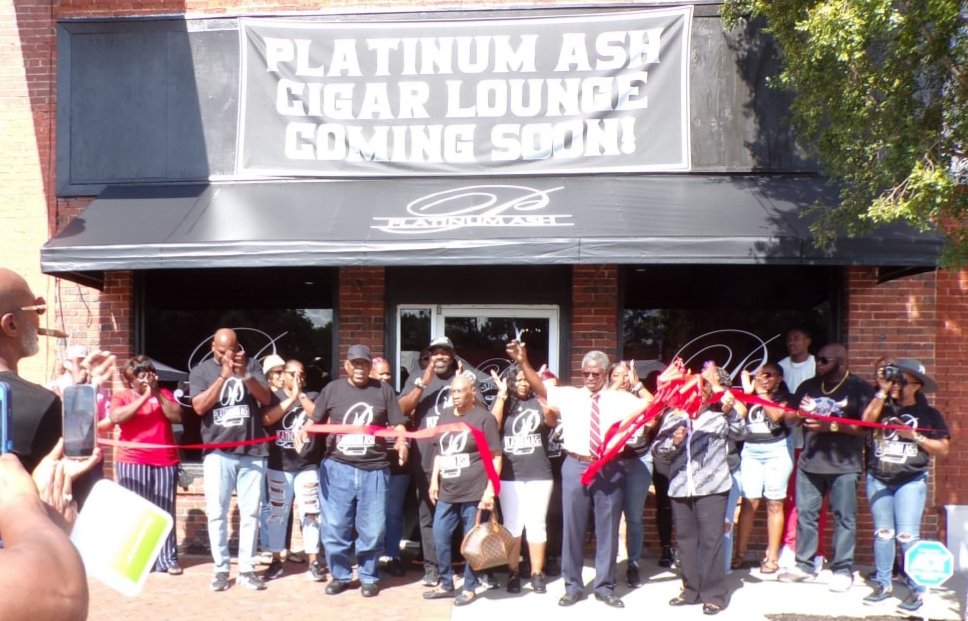 Platinum Ash Cigar Lounge, Jeffersonville Roadtrippers