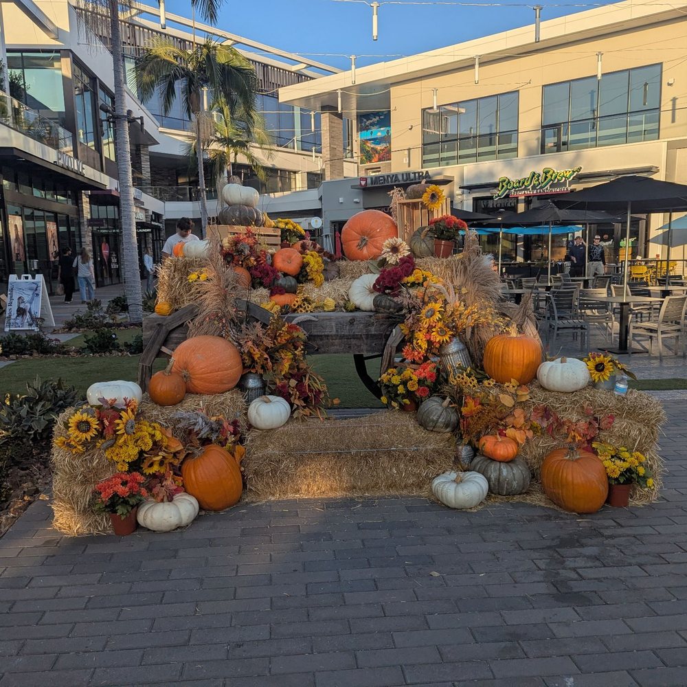 Westfield UTC - Shopping Centers Near Me - San Diego, California