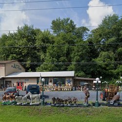 Farmer Boy Furniture - Located along Rt. 11 & 15 in Duncannon, PA