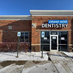 Grand Novi Dentistry