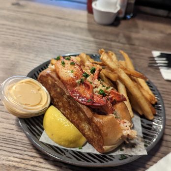 Hook & Anchor - Lobster Roll - Seafood Near Me - Costa Mesa, California Hook & Anchor - Lobster Roll - Seafood Near Me - Costa Mesa, California