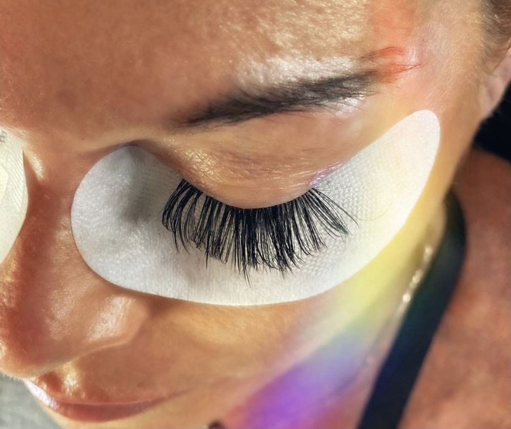 Eye Envy- Lashes by Haley Logo