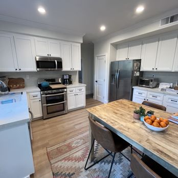 Onyx GC - Kitchen cabinets/painting/flooring - Painters Near Me - Rancho Santa Margarita, California Onyx GC - Kitchen cabinets/painting/flooring - Painters Near Me - Rancho Santa Margarita, California
