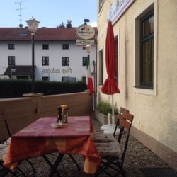 Al Borgo - Die Außenplätze an der Hauptstraße sind etwas laut aber das Personal ist schonmal freundlich und schnell.