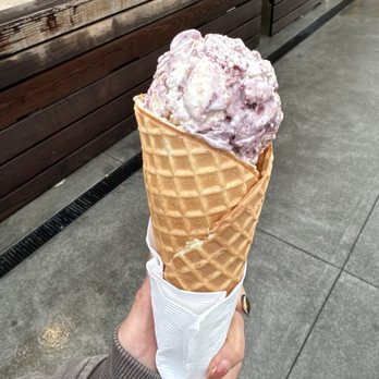 Salt & Straw - Cornflakes - Ice Cream & Frozen Yogurt Near Me - Santa Rosa, California Salt & Straw - Cornflakes - Ice Cream & Frozen Yogurt Near Me - Santa Rosa, California