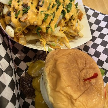 LA Burger - Psychadelic Burger (replace with chipotle mayo) K style fries - Burgers Near Me - Carrollton, Texas