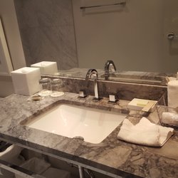 The James Hotel - Bathroom