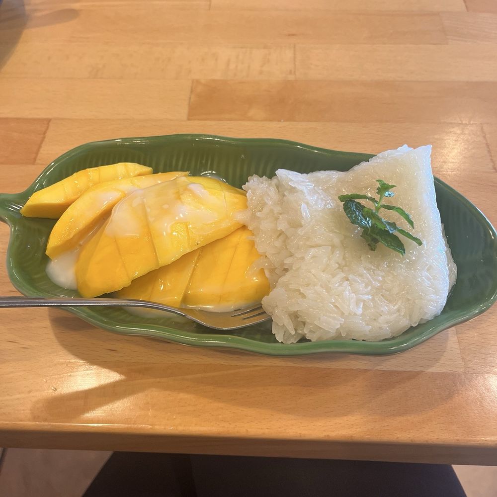 Bangkok BBQ - Mango sticky rice - Thai Near Me - Walnut, California